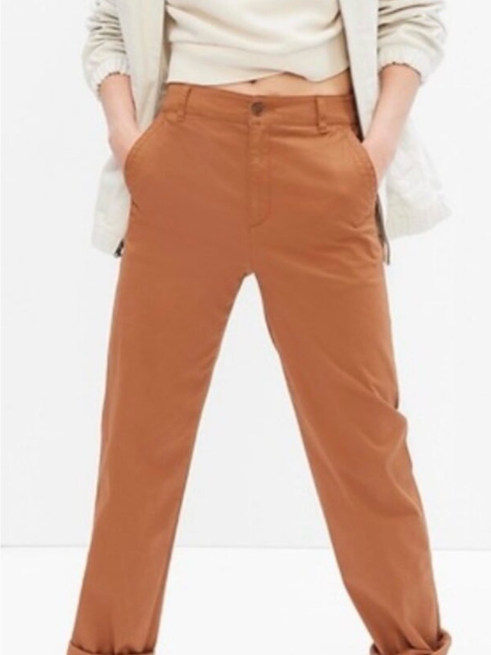 Women’s GAP Girlfriend Khaki pants in Caramel Brown